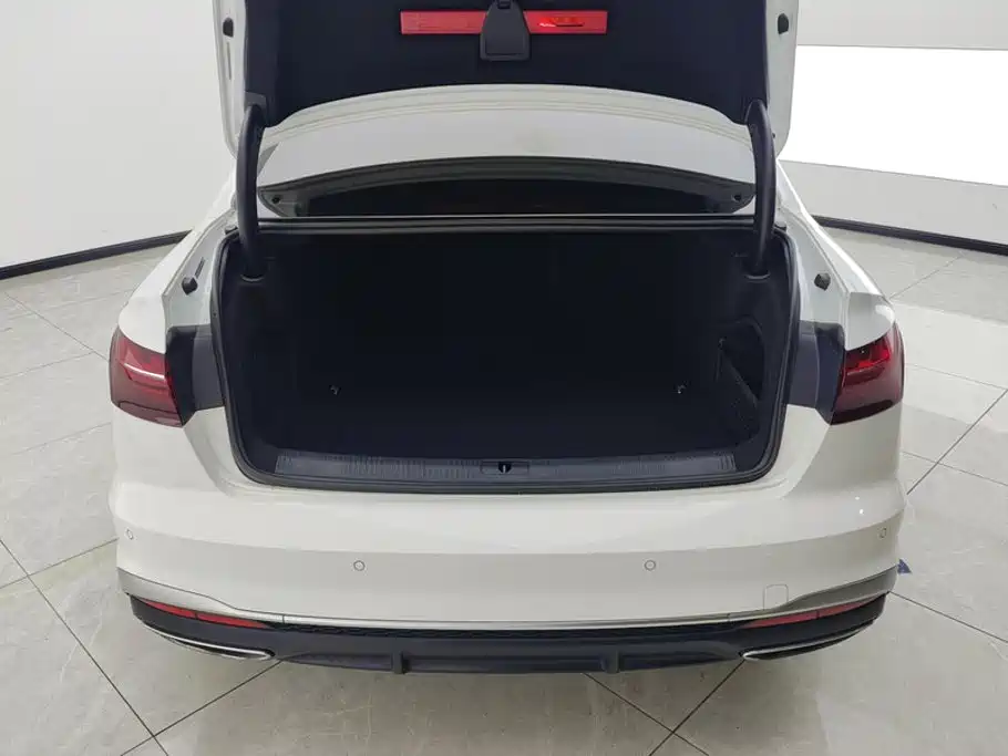 Audi A4L 2024