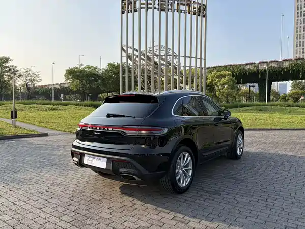 Porsche Macan 2024