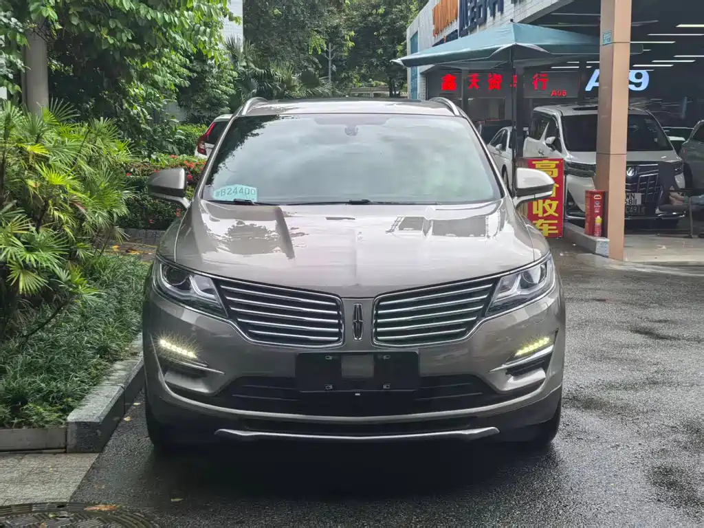 Lincoln MKC 2017 — фото 10