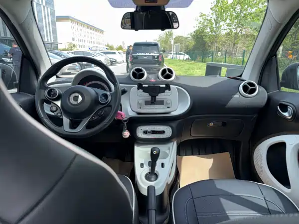 smart fortwo 2018