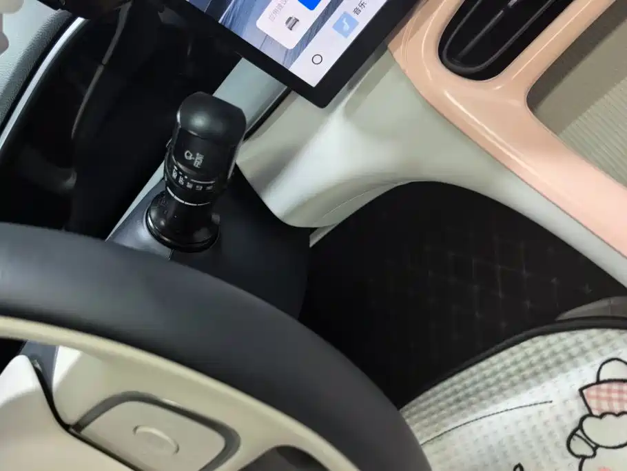 Geely Galaxy Starwish 2025 — фото 16