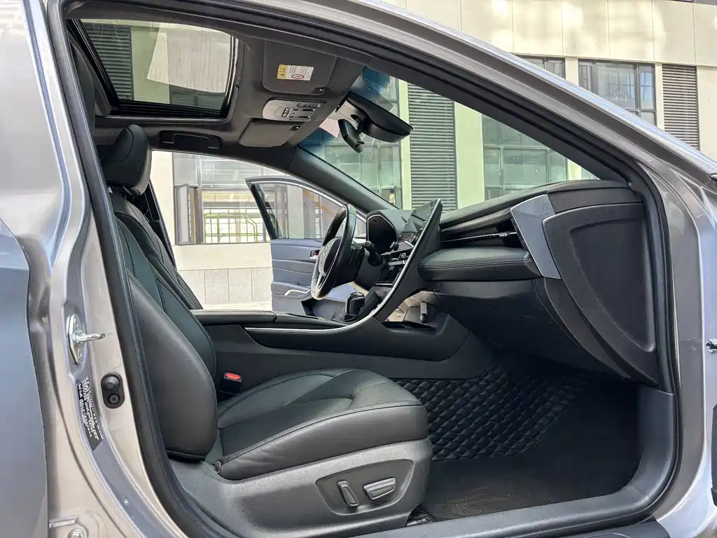 Toyota Avalon 2021 — фото 12