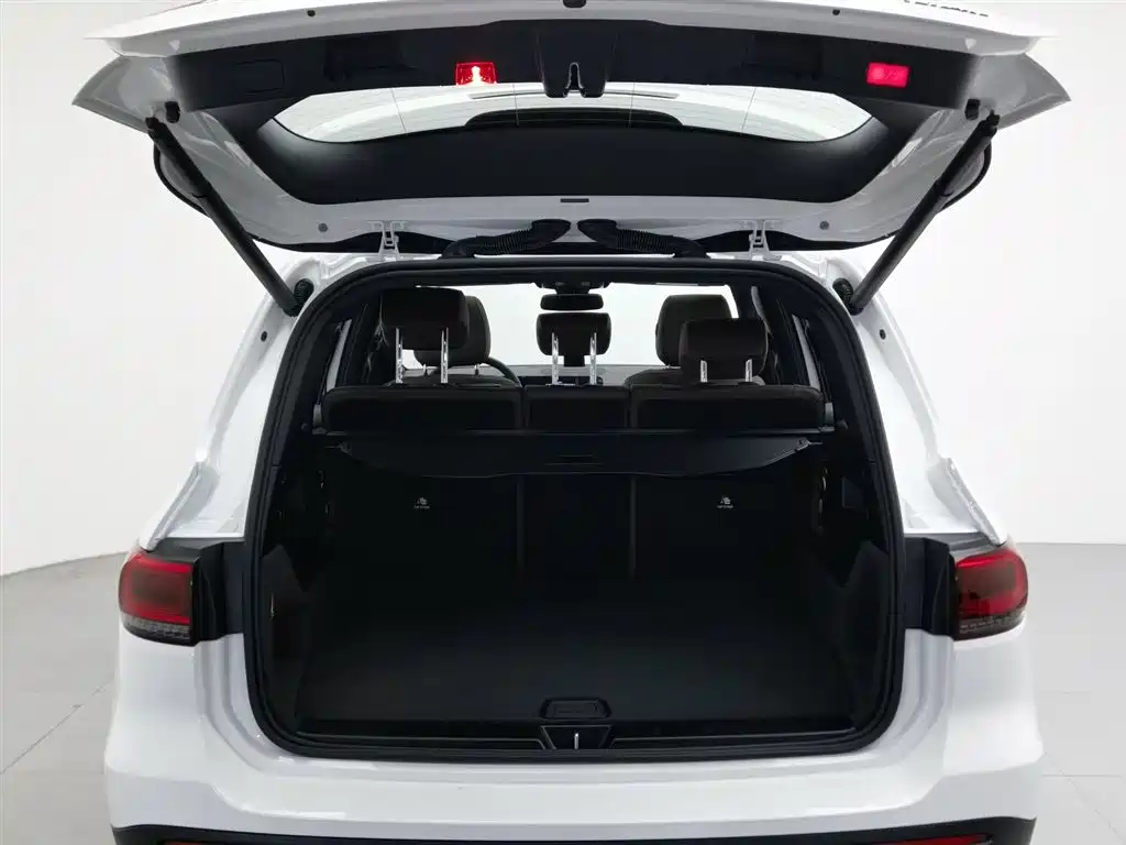 Mercedes-Benz GLB 2023 — фото 16