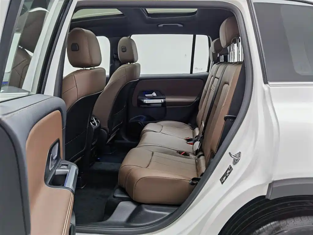 Mercedes-Benz GLB 2023 — фото 15
