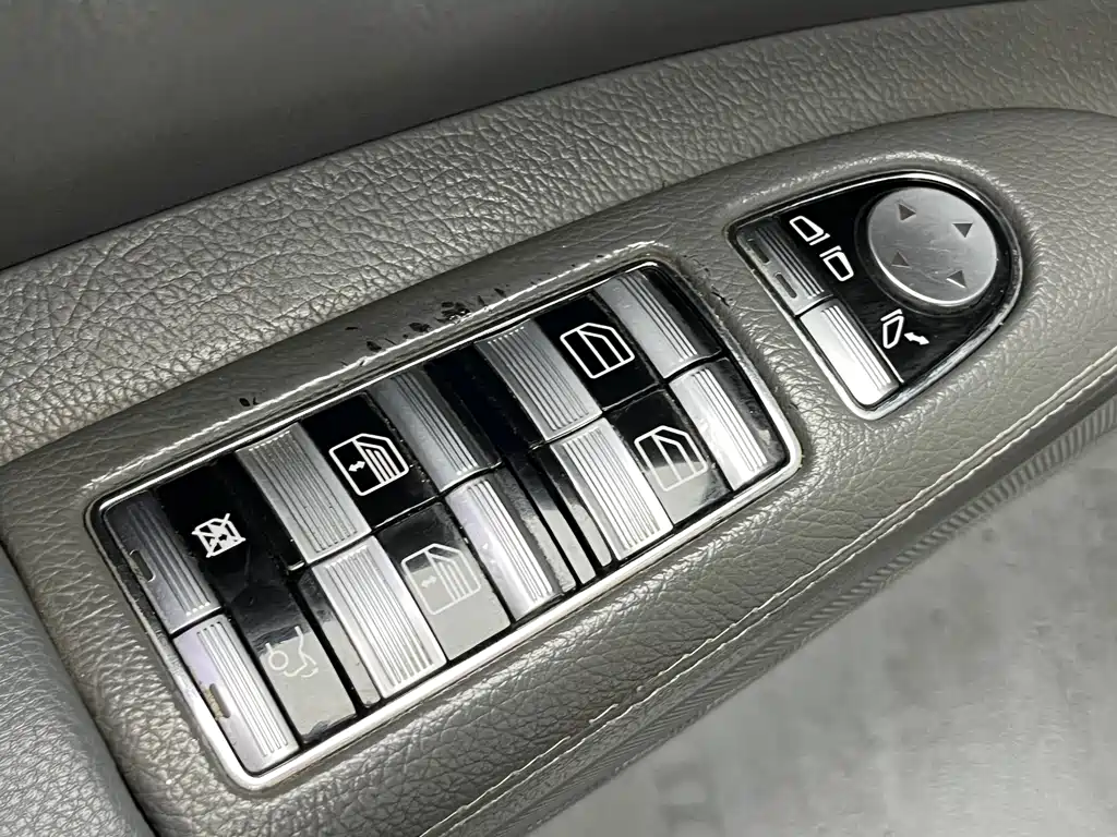 Mercedes-Benz S-Class 2008 — фото 12