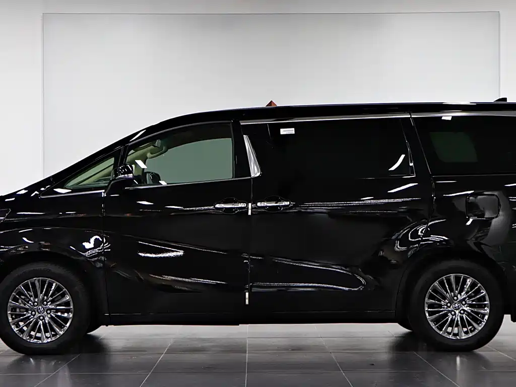 Toyota Alphard 2022 — фото 7