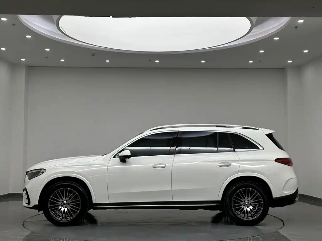 Mercedes-Benz GLC 2024