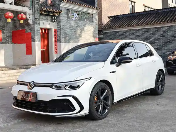 Volkswagen Golf 2023
