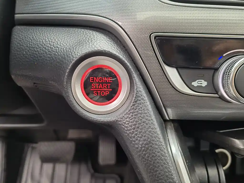 Honda Accord 2022 — фото 16