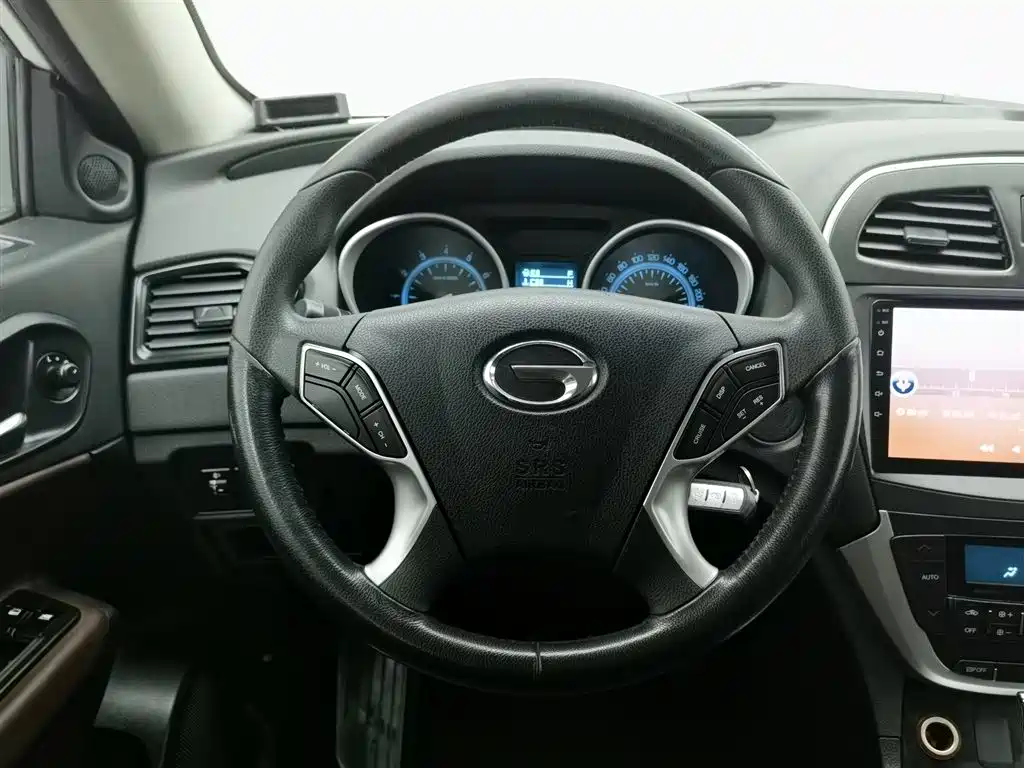 GAC Motor Trumpchi GS5 2014 — фото 11