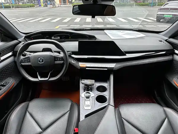 Changan UNI-V 2022