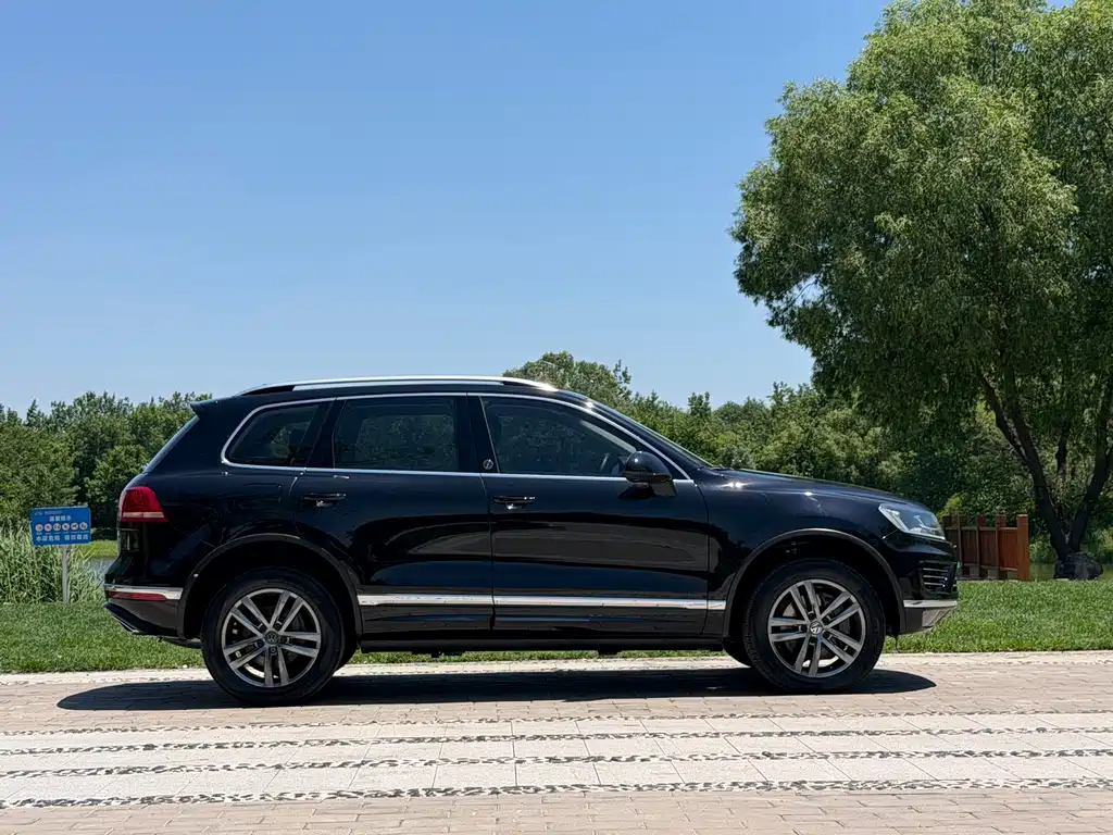 Volkswagen Touareg 2018 — фото 4