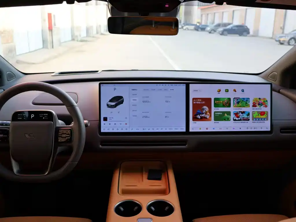 Li Auto i8 2025 — фото 10