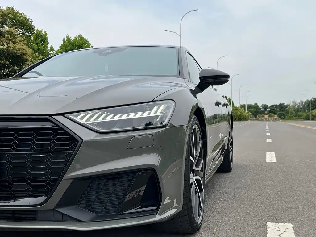 Audi A7 2023 — фото 17