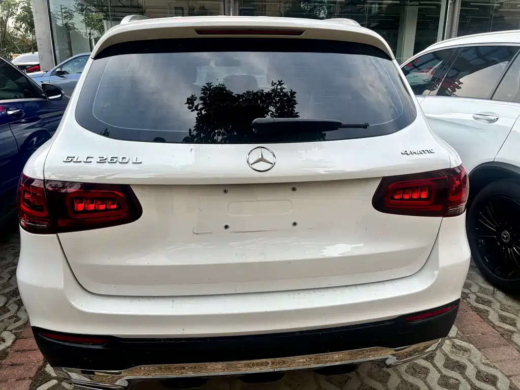 Mercedes-Benz GLC 2023