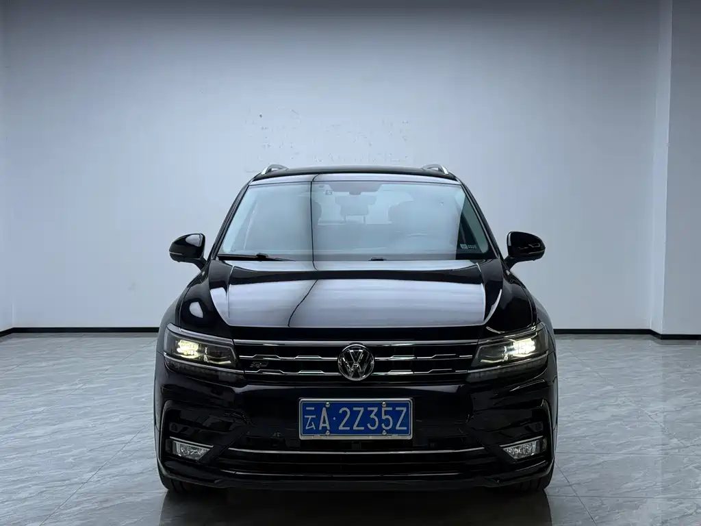 Volkswagen Tiguan L 2020 — фото 2