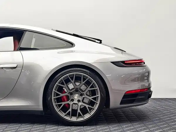 Porsche 911 2020