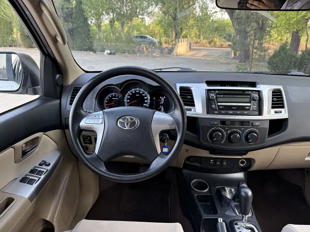Toyota Fortuner 2016 — фото 15