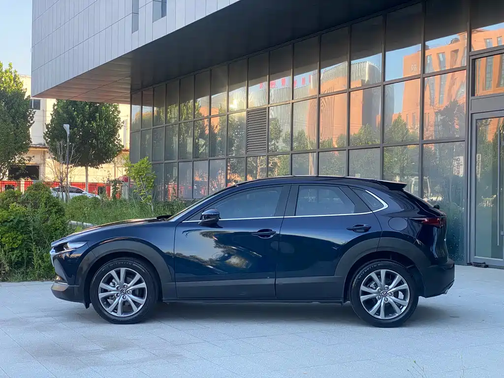 Mazda CX-30 2024 — фото 10