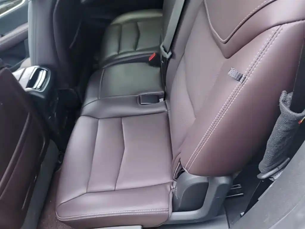 Cadillac XT6 2021 — фото 17