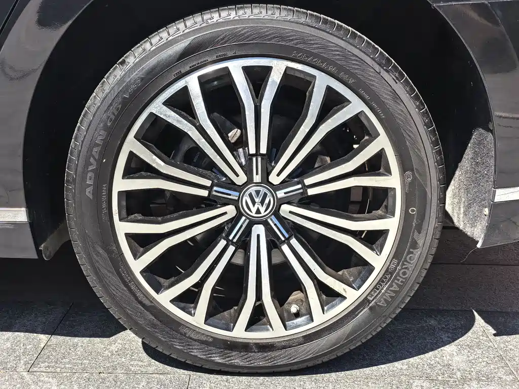Volkswagen Phideon 2018 — фото 4