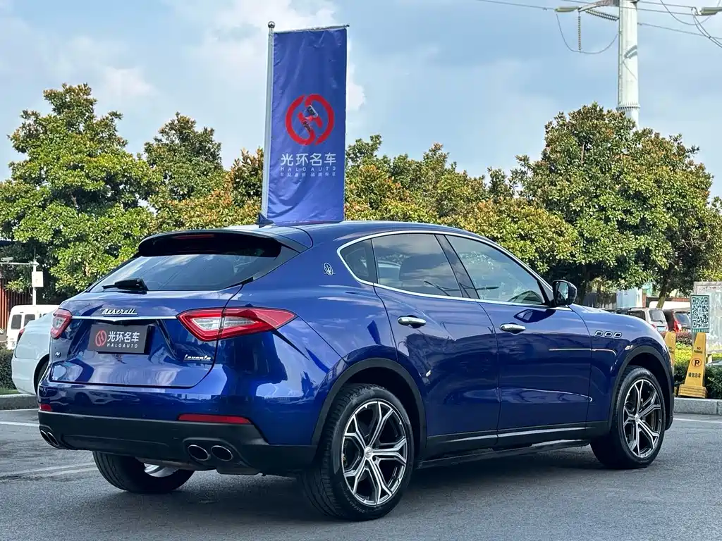 Maserati Levante 2018 — фото 8