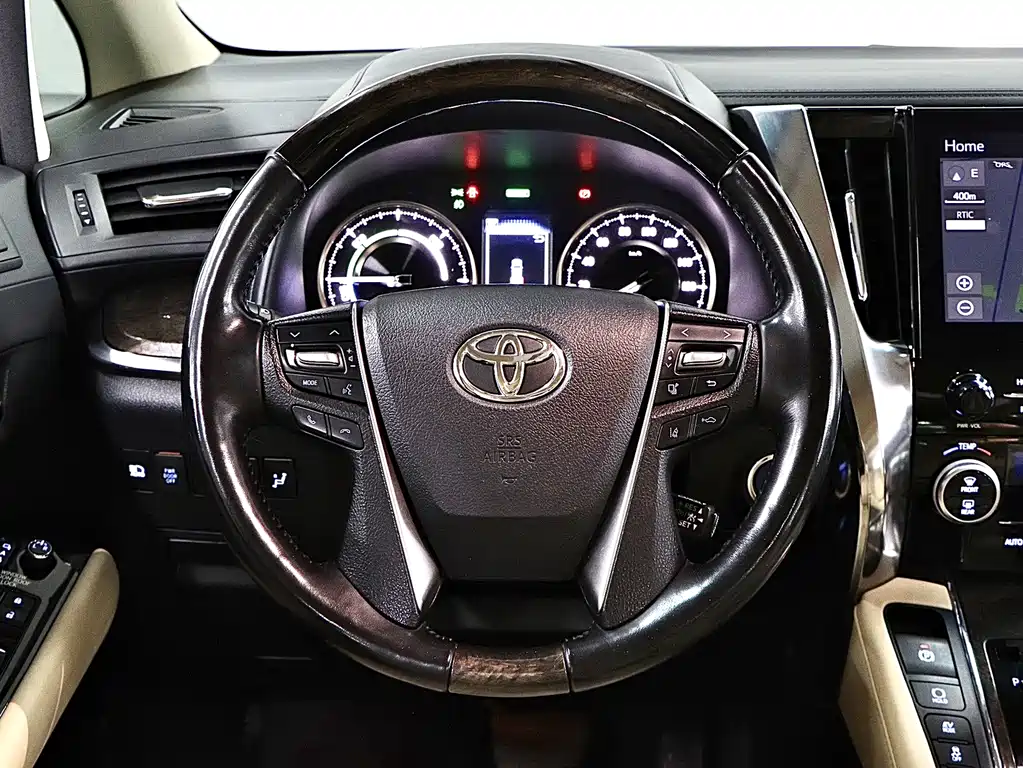 Toyota Alphard 2021 — фото 10