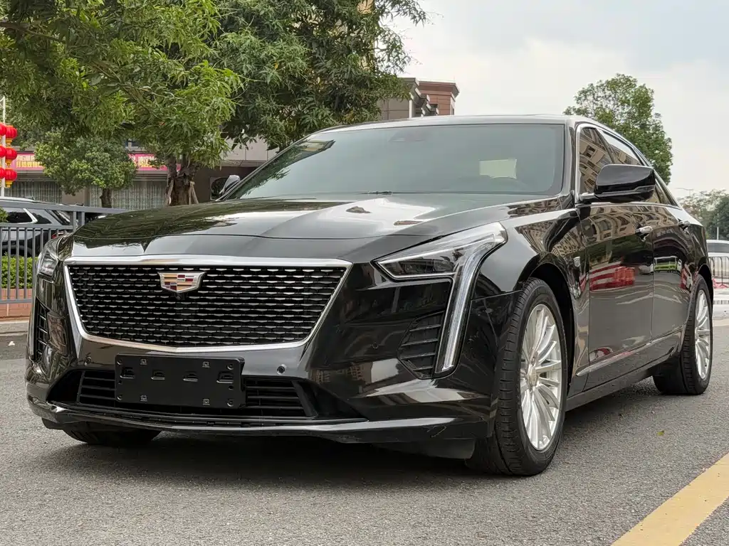 Cadillac CT6 2021 — фото 1