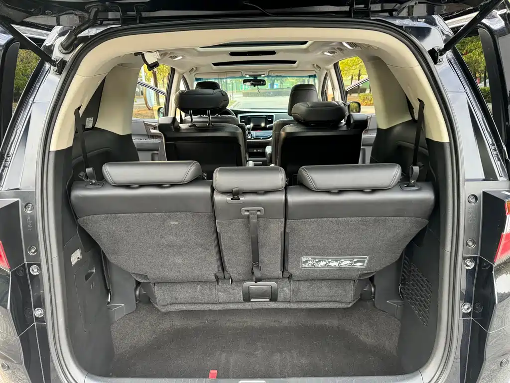 Honda Odyssey 2019 — фото 10