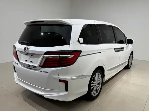 Honda Elysion 2016