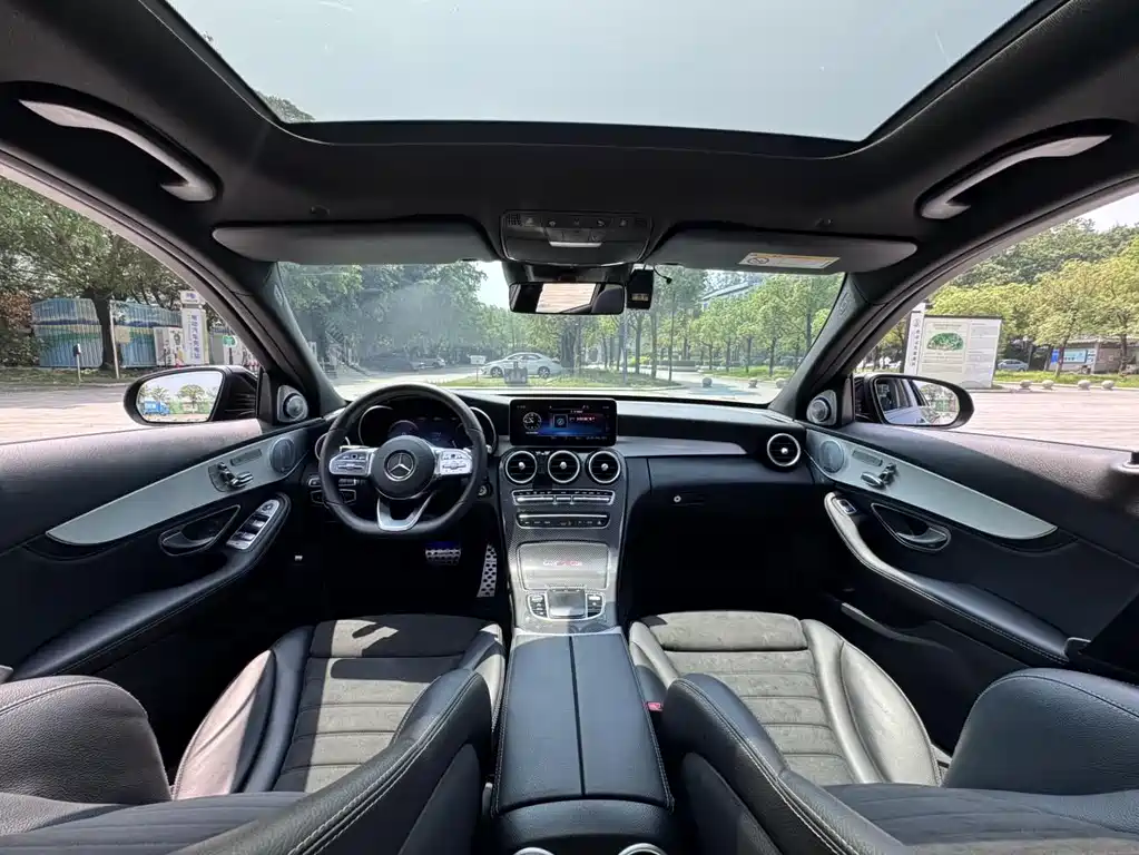 Mercedes-Benz C-Class 2018 — фото 11