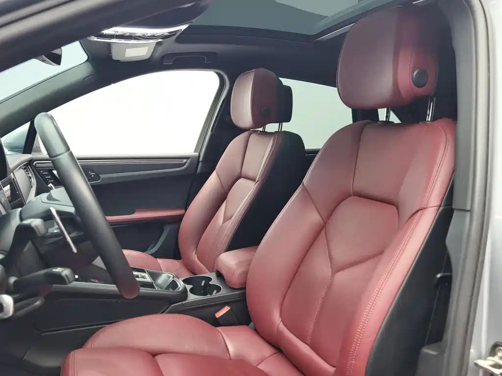 Porsche Macan 2022 — фото 13