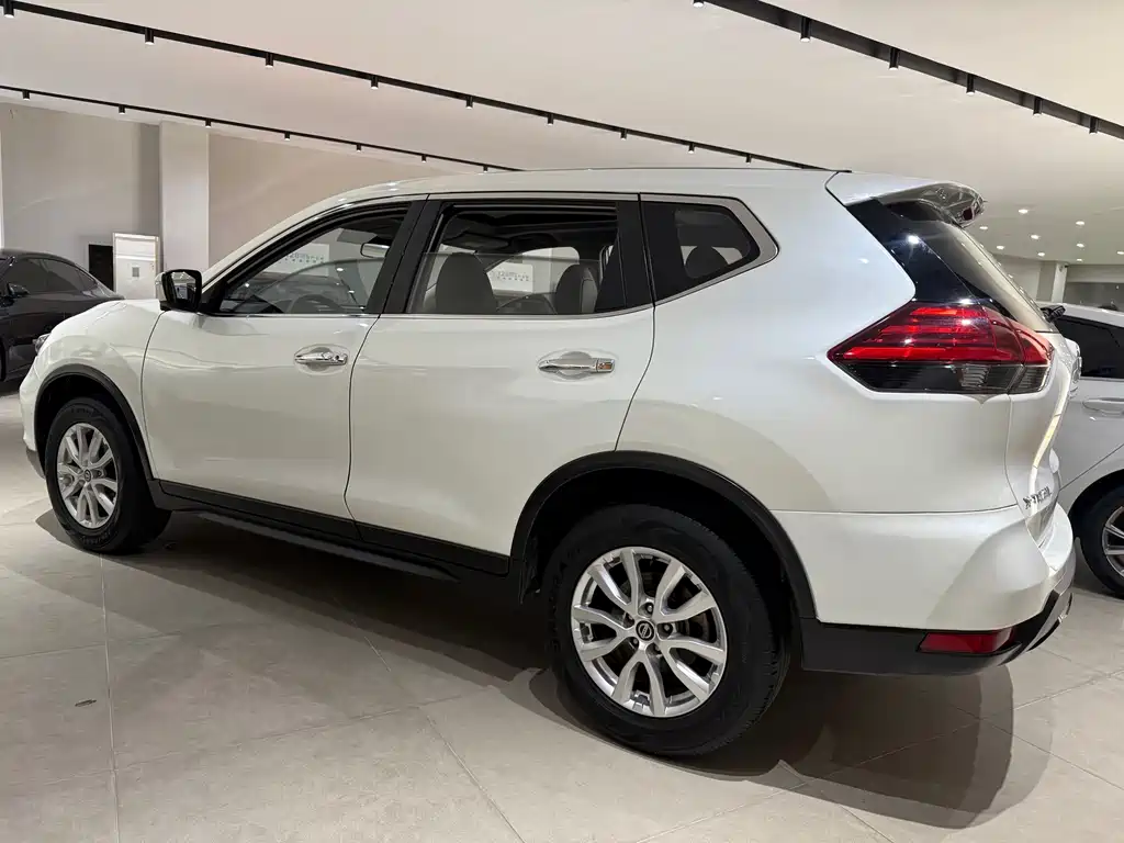 Nissan X-Trail 2018 — фото 15
