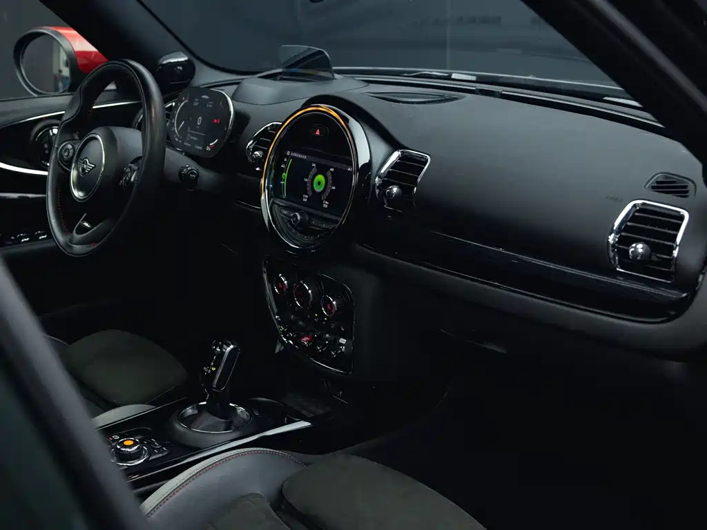MINI JCW CLUBMAN 2021 — фото 23