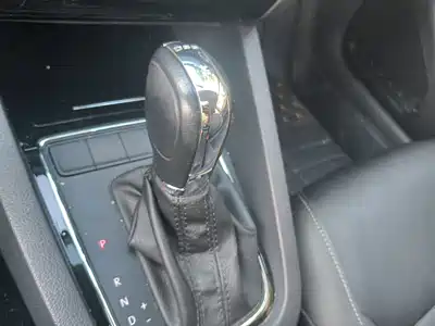 Volkswagen Sagitar 2016