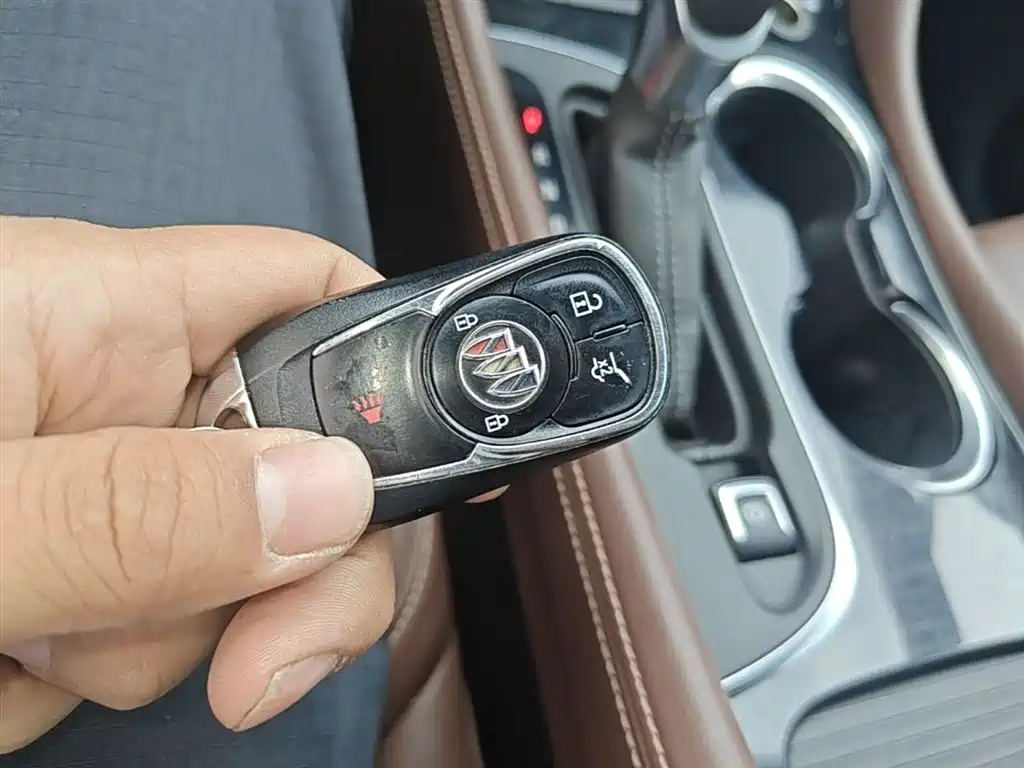 Buick Envision Plus 2020 — фото 9