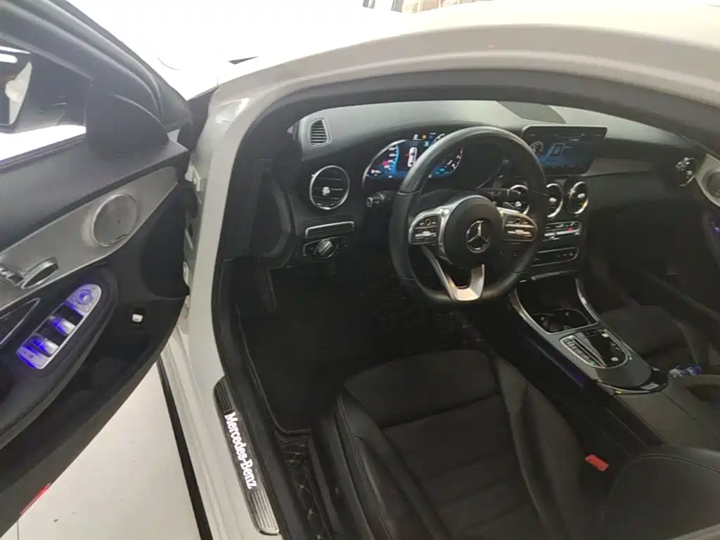 Mercedes-Benz C-Class 2020 — фото 16