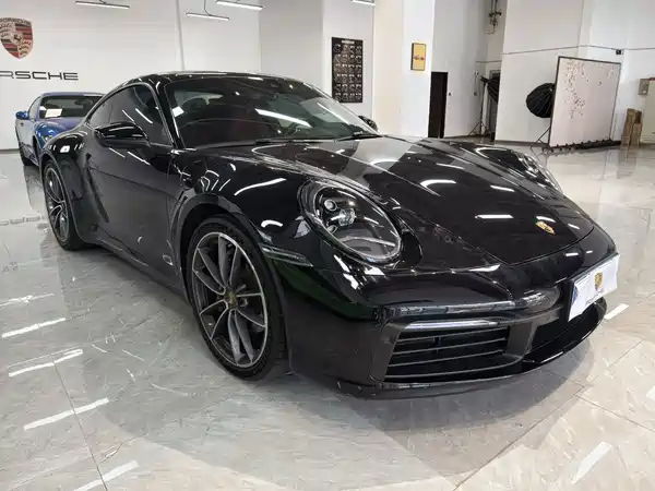 Porsche 911 2021
