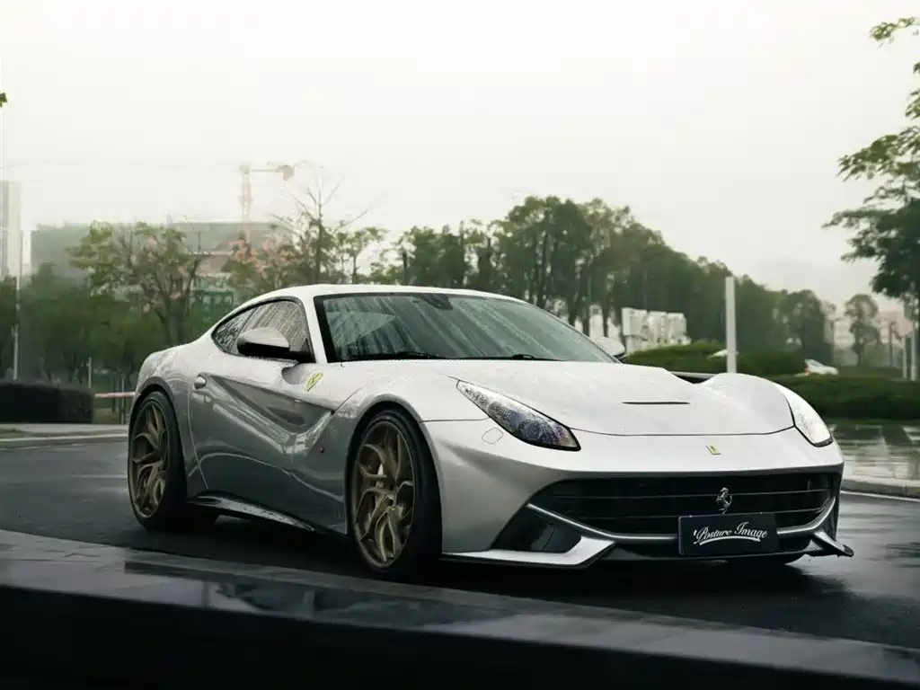 Ferrari F12berlinetta 2013 — фото 3