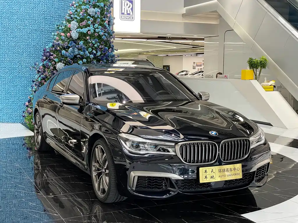 BMW 7 Series 2018 — фото 3