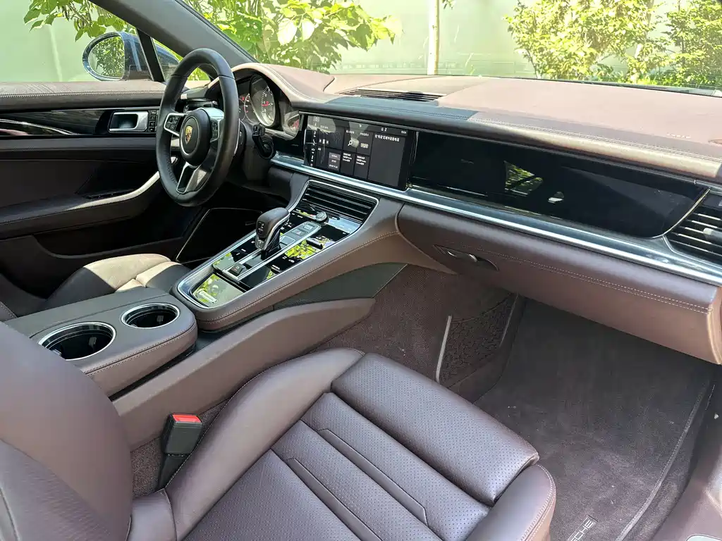 Porsche Panamera 2018 — фото 9
