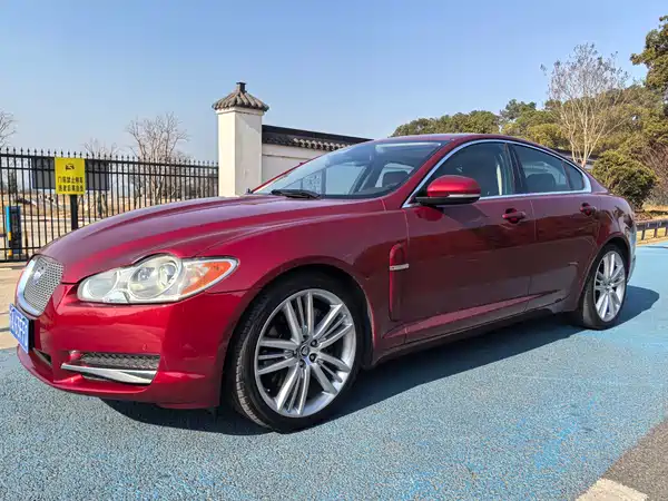 Jaguar XF 2009