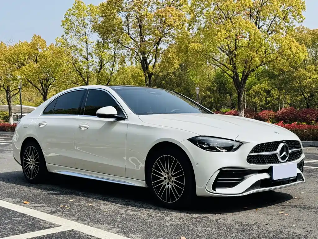 Mercedes-Benz C-Class 2023 — фото 3