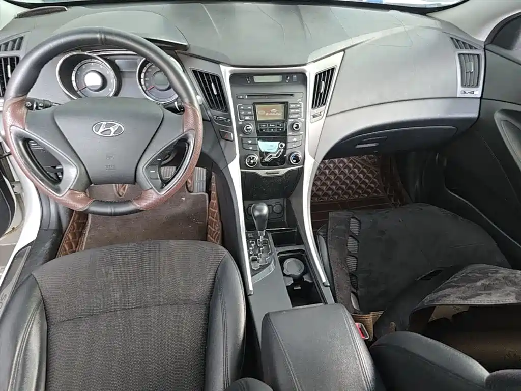 Hyundai Sonata 2016 — фото 10