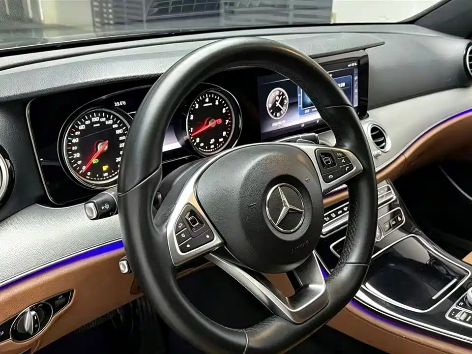 Mercedes-Benz E-Class 2017 — фото 8