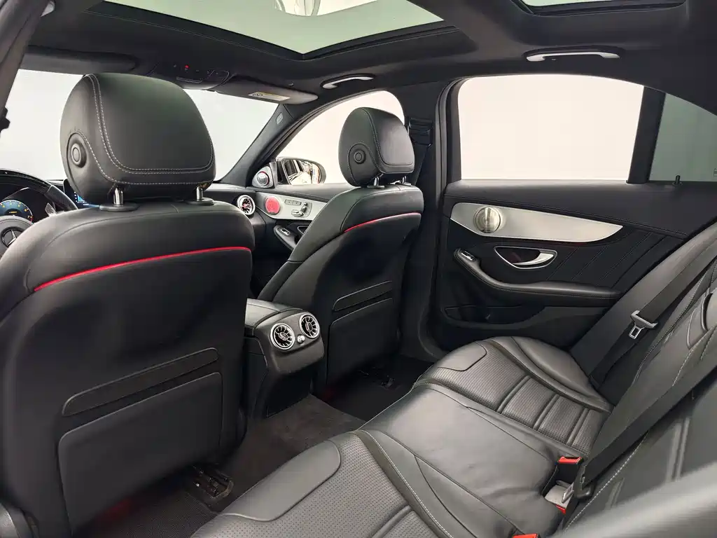 Mercedes-Benz C-Class AMG 2019 — фото 18