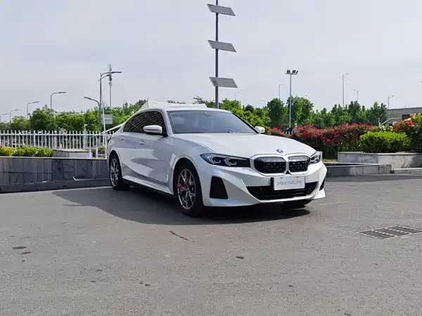 BMW i3 2024