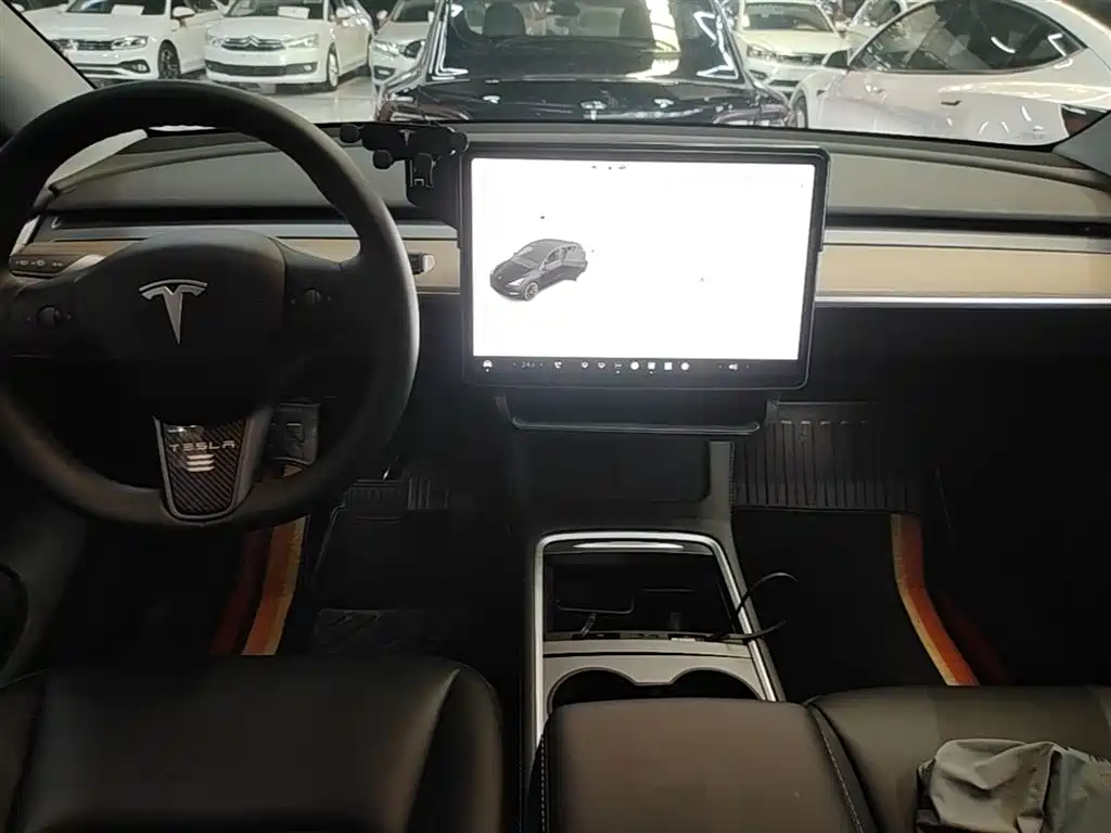 Tesla Model Y 2021 — фото 14