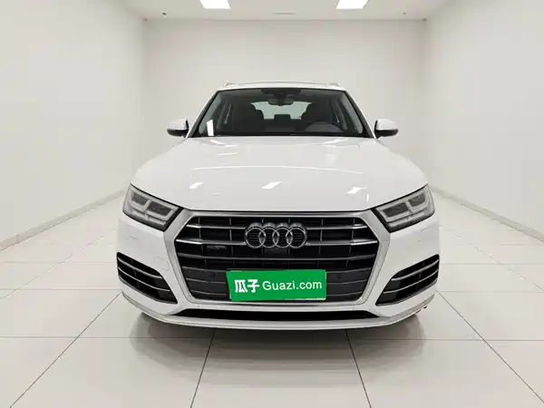 Audi Q5L 2020