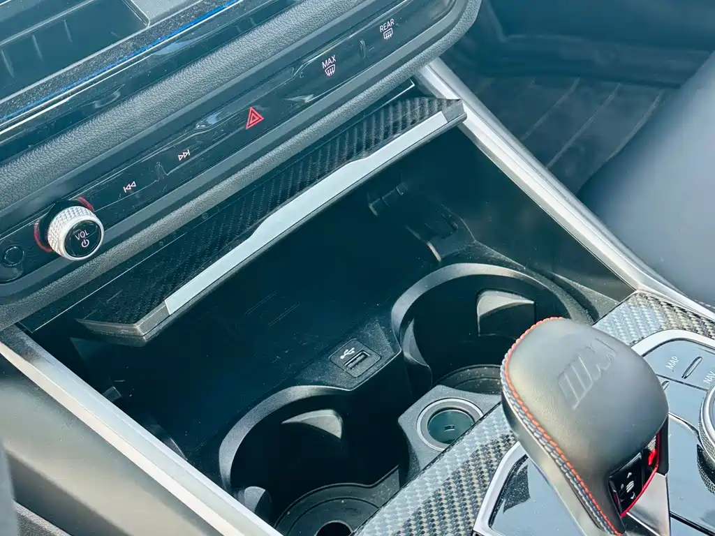 BMW M2 2025 — фото 13